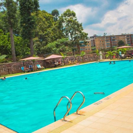Silver Springs Hotel คัมพาลา ภายนอก รูปภาพ