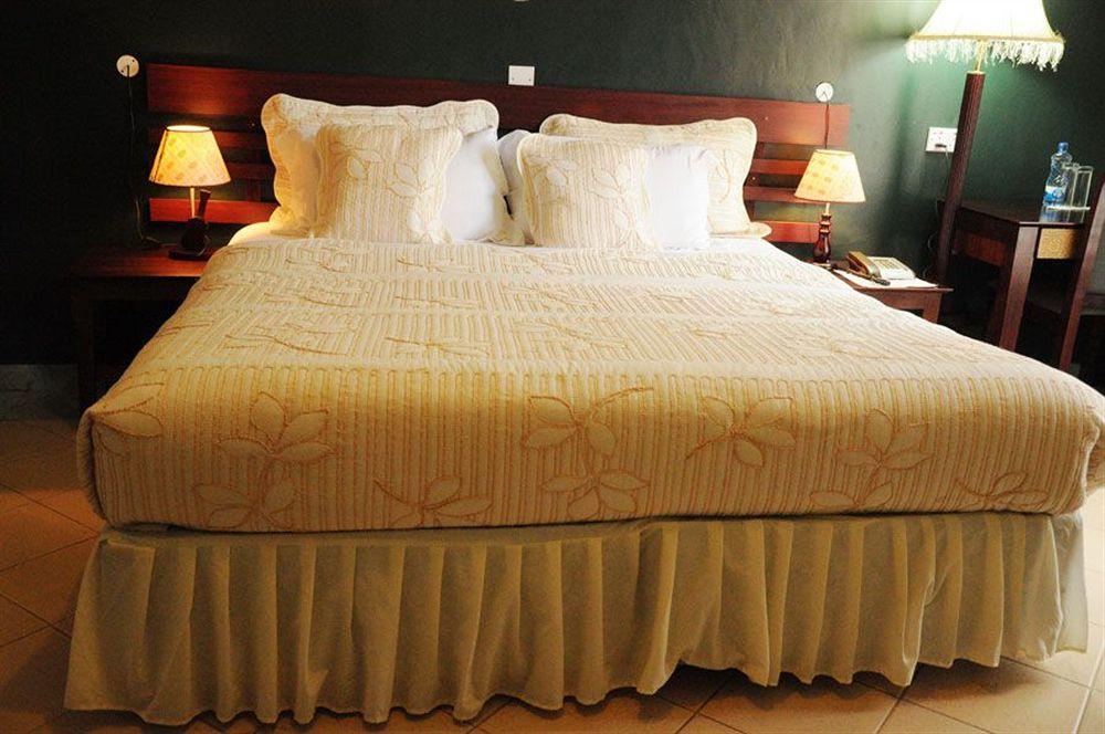 Silver Springs Hotel คัมพาลา ภายนอก รูปภาพ