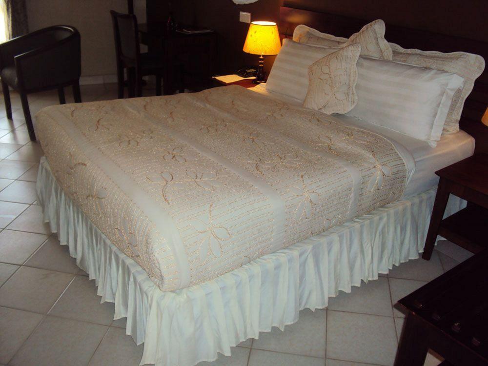 Silver Springs Hotel คัมพาลา ภายนอก รูปภาพ