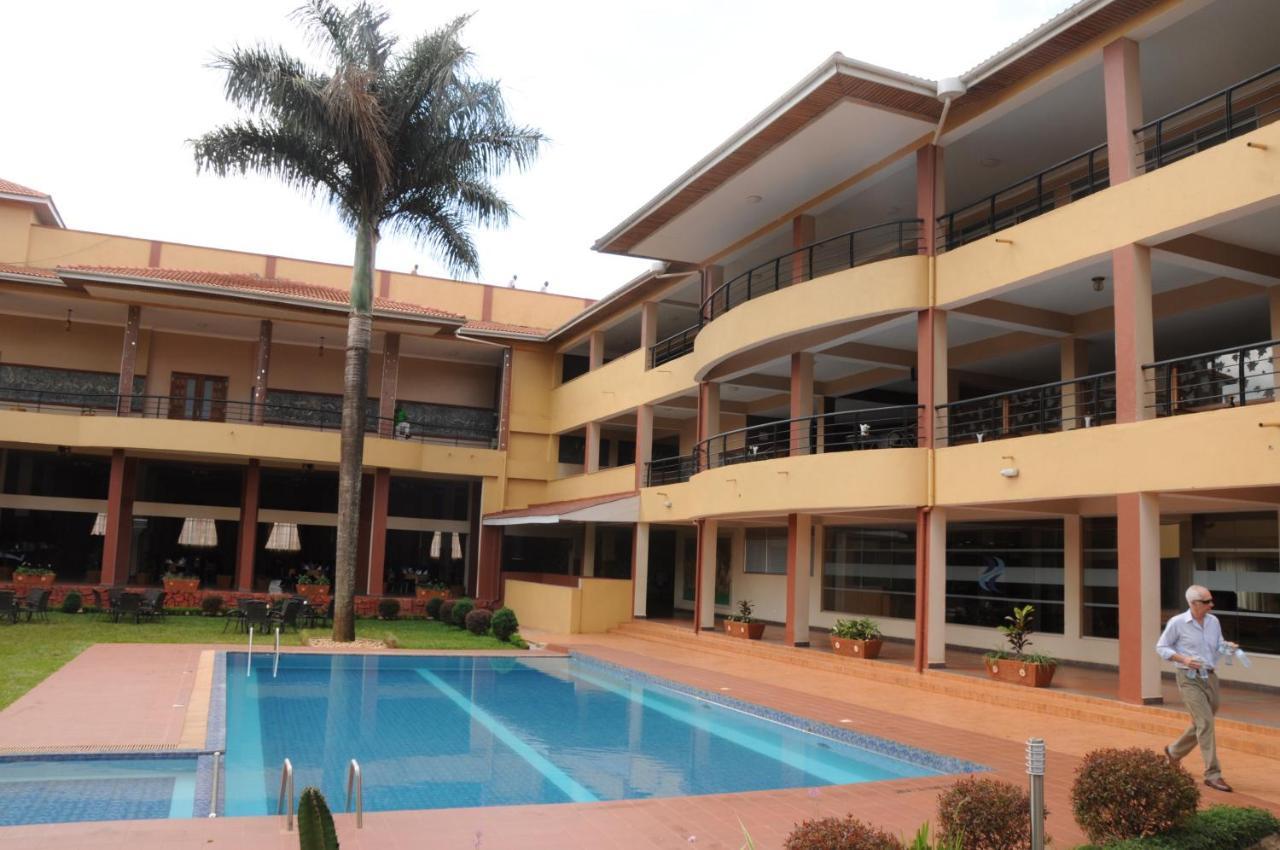 Silver Springs Hotel คัมพาลา ภายนอก รูปภาพ
