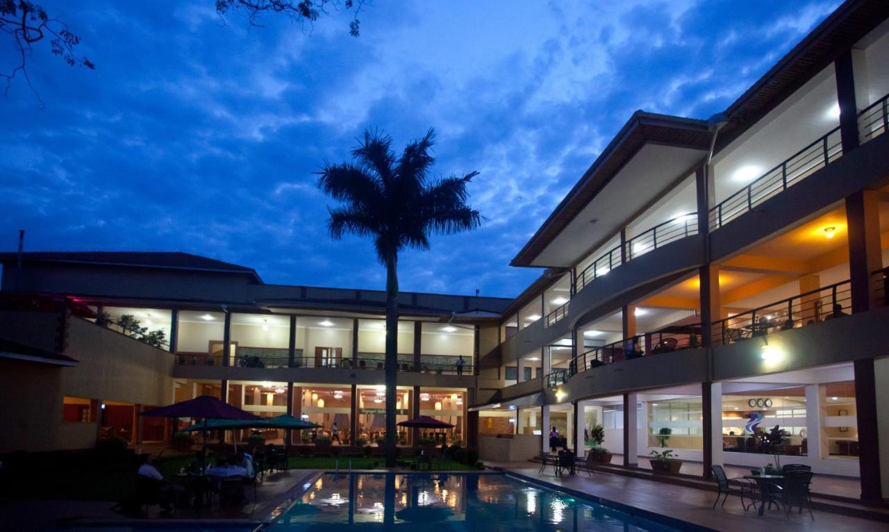 Silver Springs Hotel คัมพาลา ภายนอก รูปภาพ