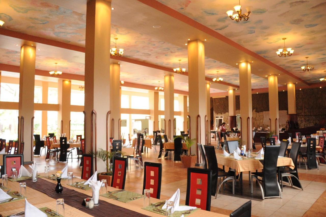 Silver Springs Hotel คัมพาลา ภายนอก รูปภาพ