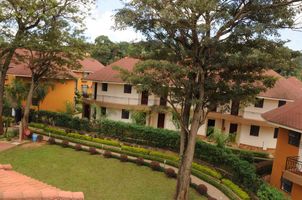 Silver Springs Hotel คัมพาลา ภายนอก รูปภาพ
